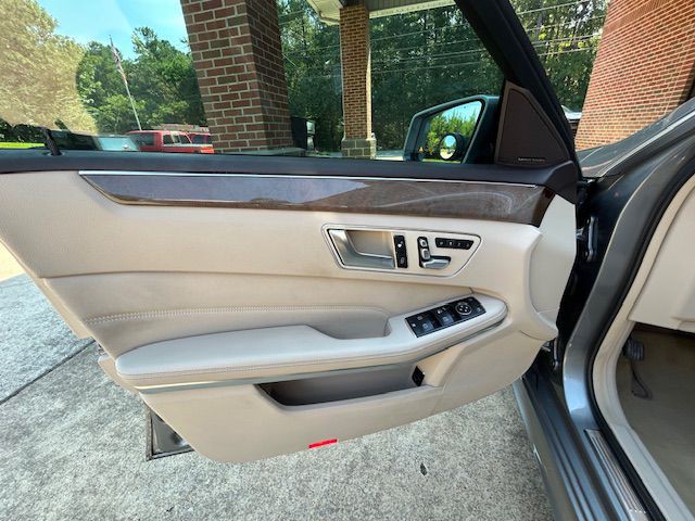 2014 Mercedes-Benz E-Class Image 10