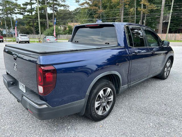 2017 Honda Ridgeline Image 4