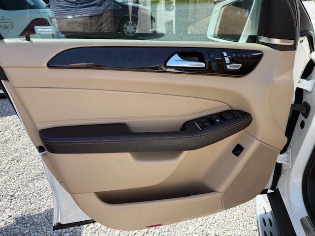 2018 Mercedes-Benz GLE-Class Image 12