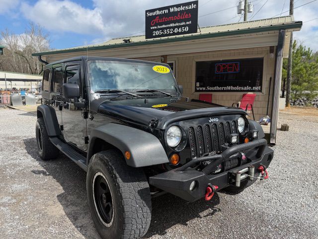 2013 Jeep Wrangler Unlimited Image 1