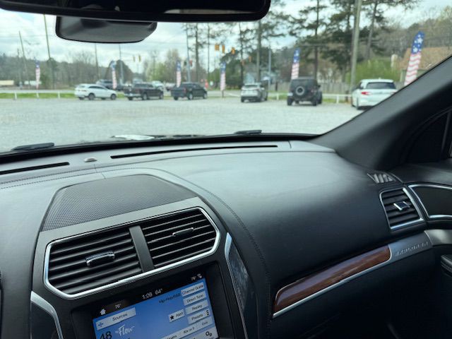 2018 Ford Explorer Image 15