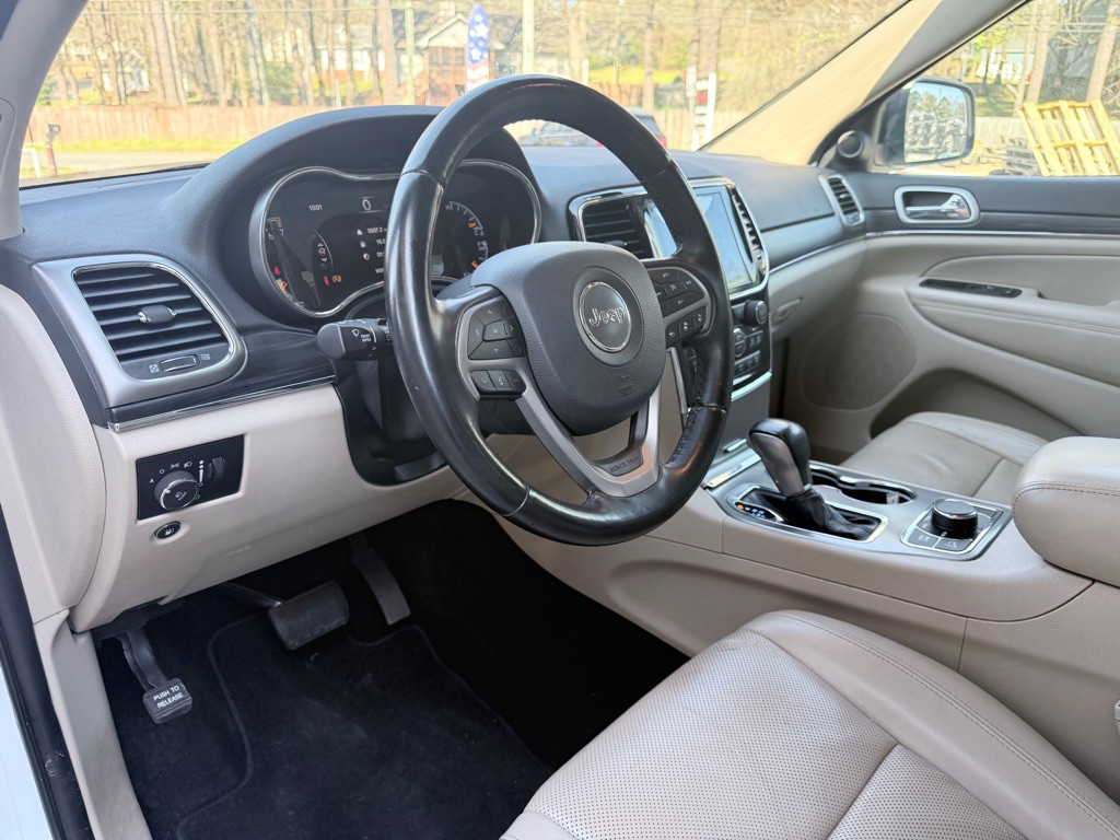 2020 Jeep Grand Cherokee Image 9