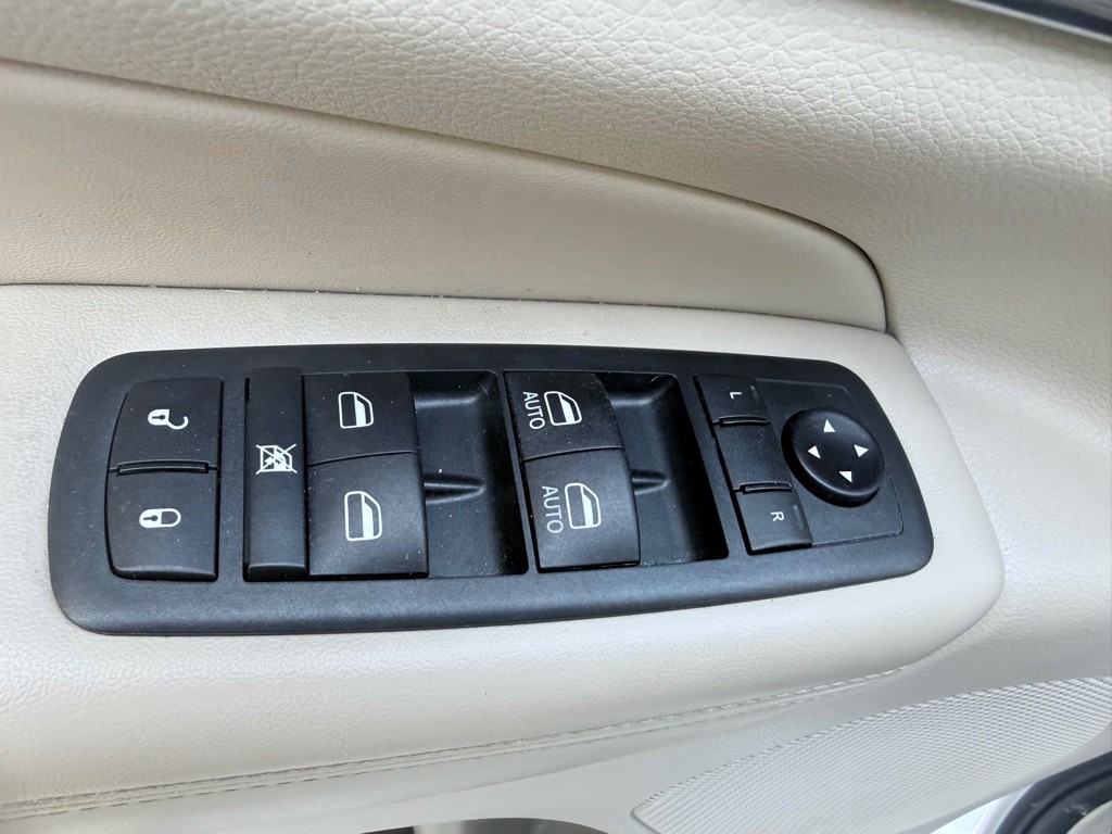 2020 Jeep Grand Cherokee Image 11