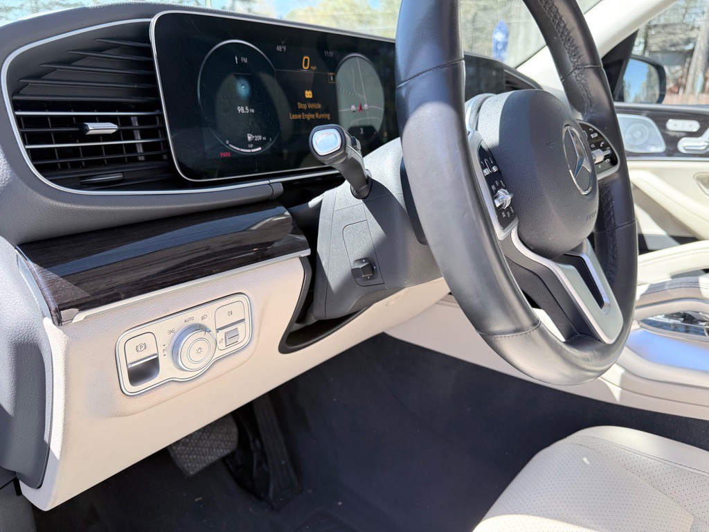 2020 Mercedes-Benz GLE-Class Image 11