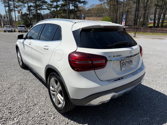 2020 Mercedes-Benz GLA-Class Image 5