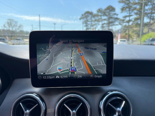 2020 Mercedes-Benz GLA-Class Image 11