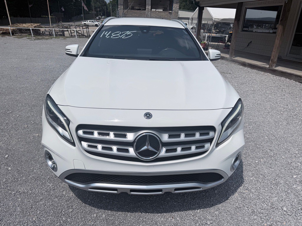 2020 Mercedes-Benz GLA-Class Image 2