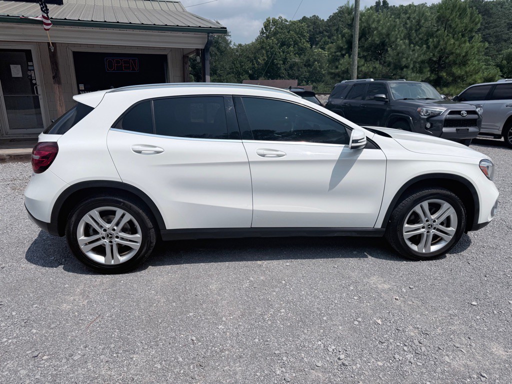 2020 Mercedes-Benz GLA-Class Image 7