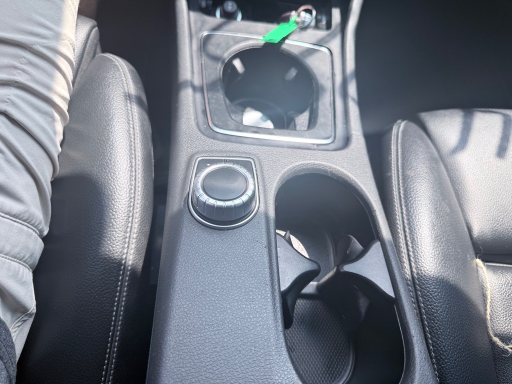 2020 Mercedes-Benz GLA-Class Image 14