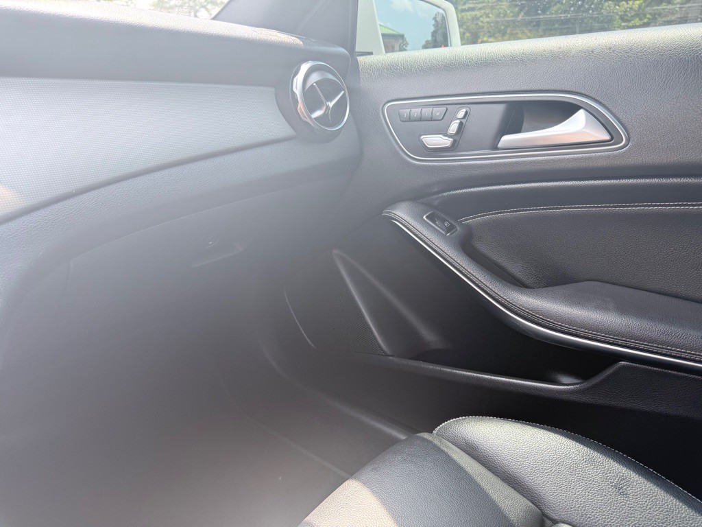 2020 Mercedes-Benz GLA-Class Image 15