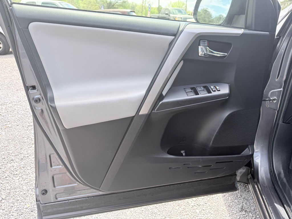 2018 Toyota Rav4 Image 10