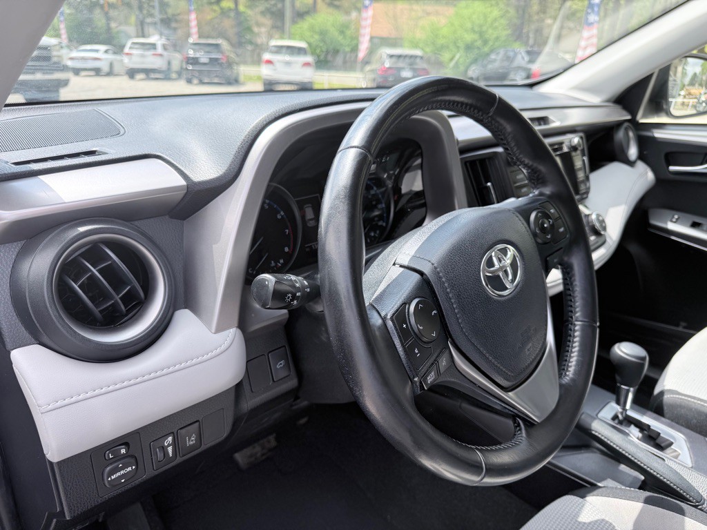 2018 Toyota Rav4 Image 11