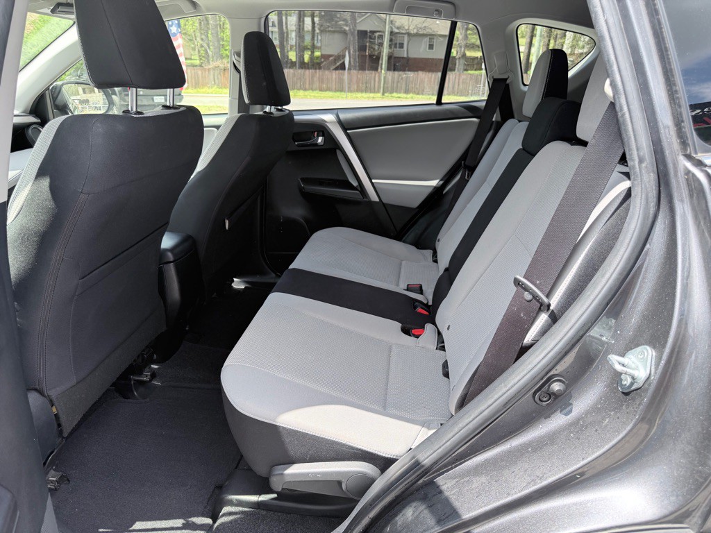 2018 Toyota Rav4 Image 17