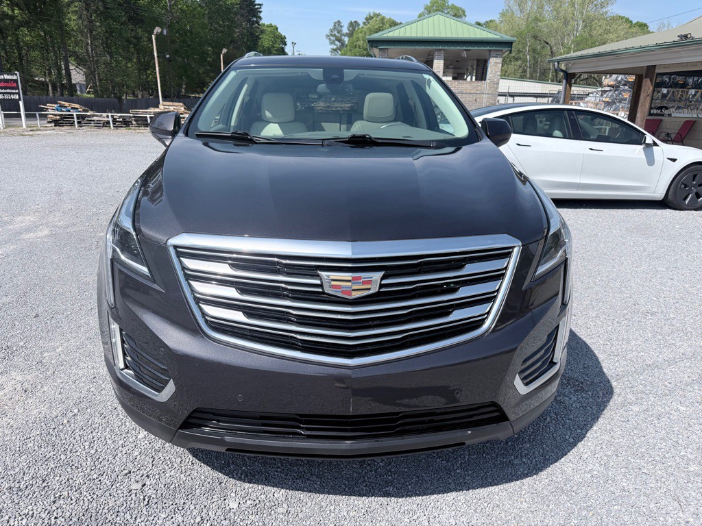 2017 Cadillac XT5 Image 2
