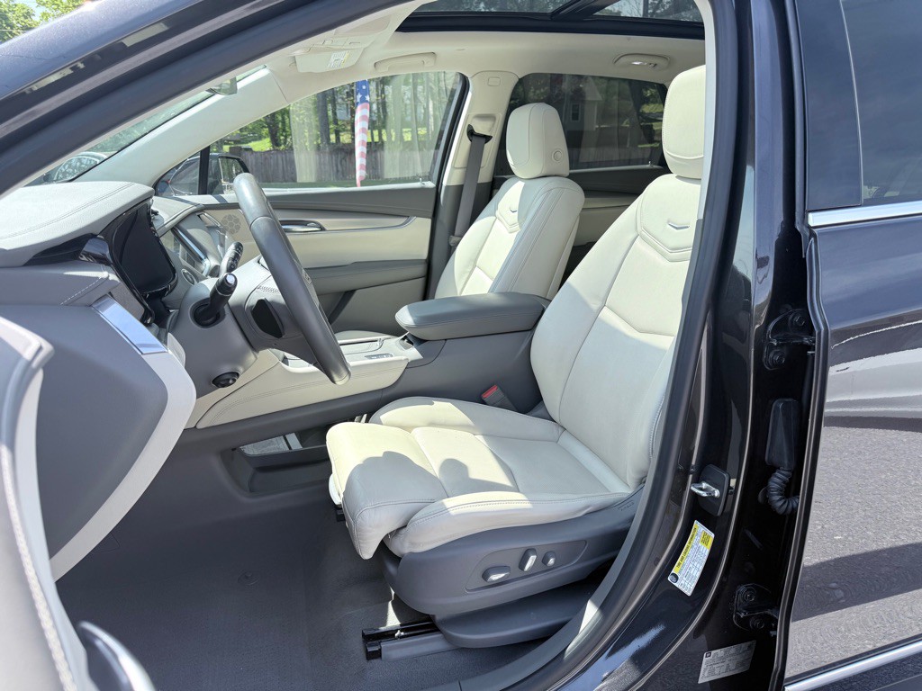 2017 Cadillac XT5 Image 8