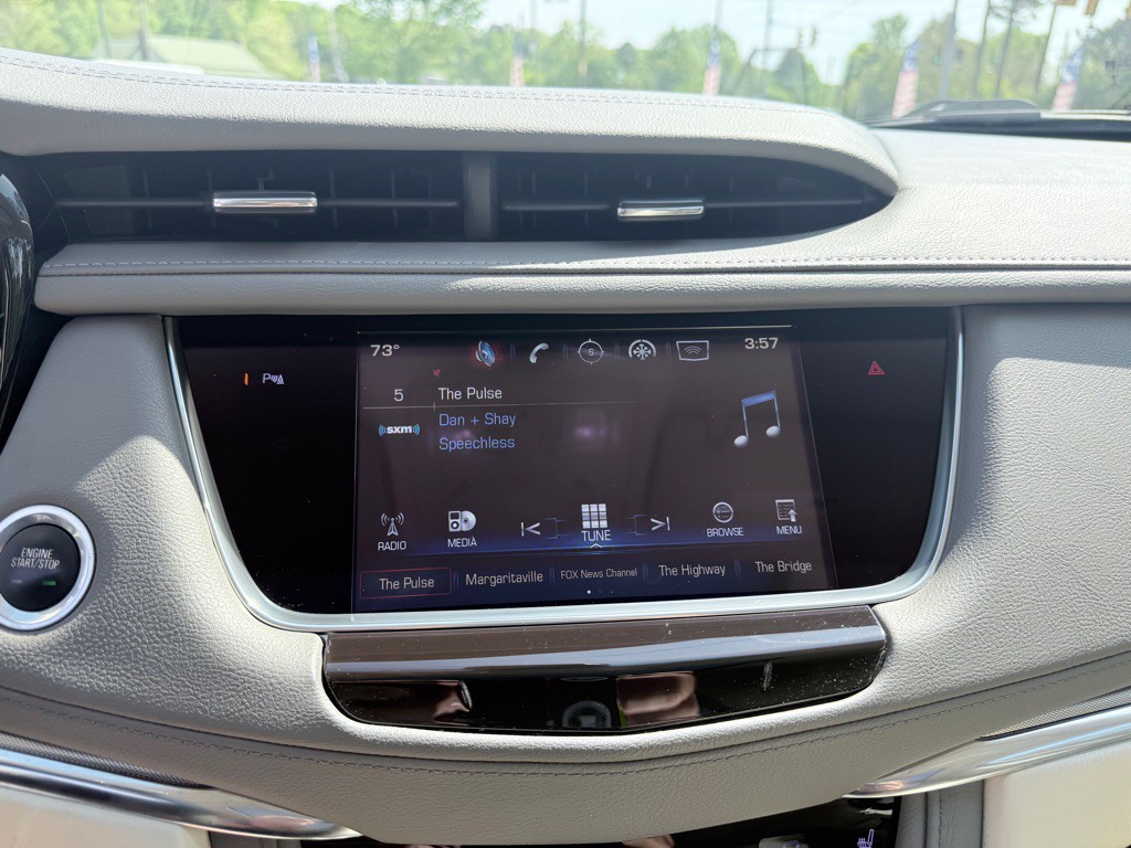 2017 Cadillac XT5 Image 12