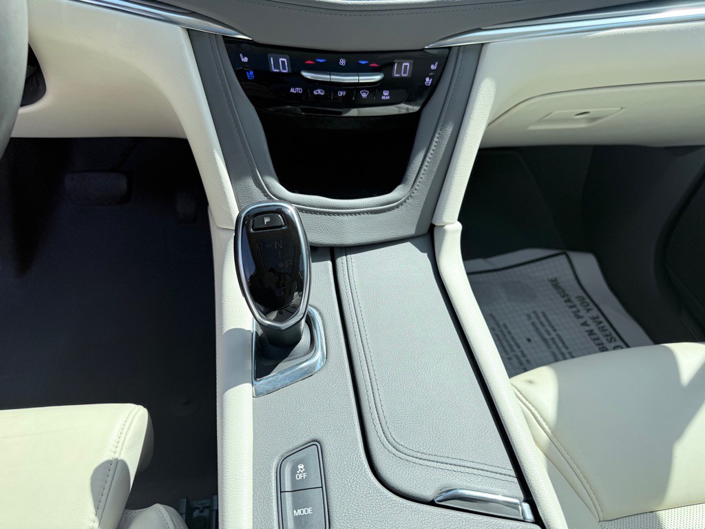 2017 Cadillac XT5 Image 13