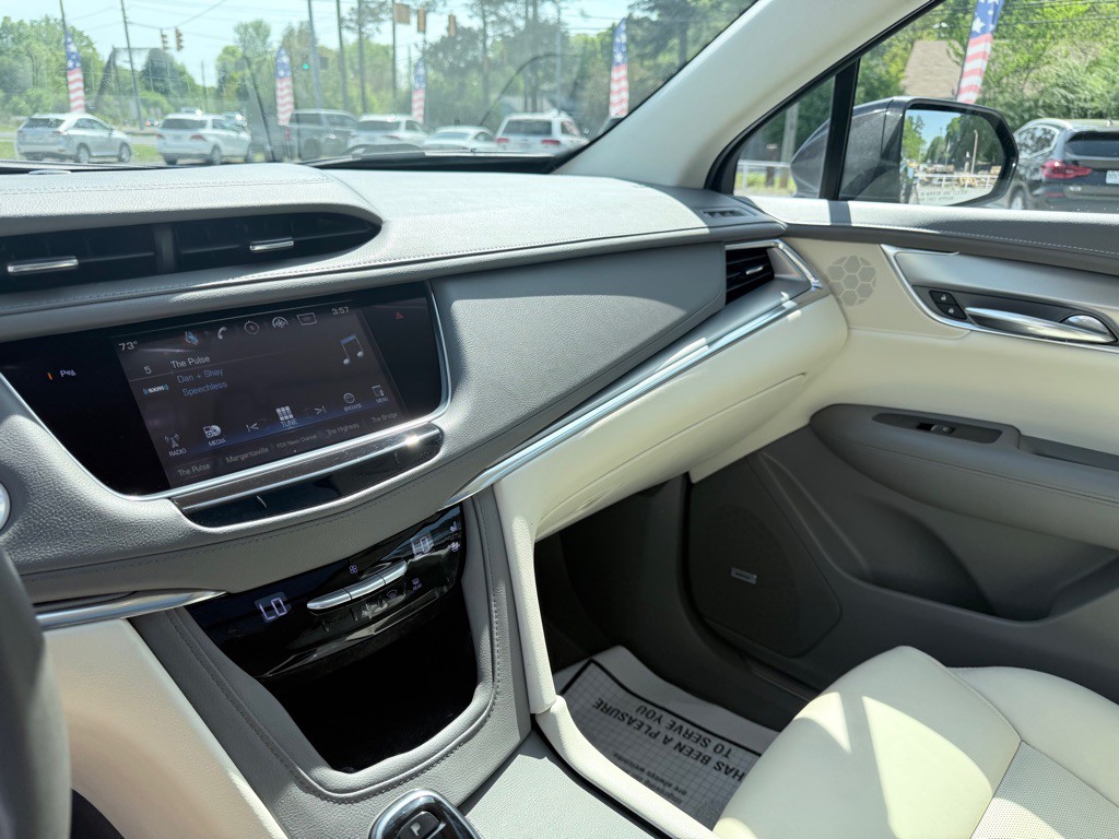 2017 Cadillac XT5 Image 14