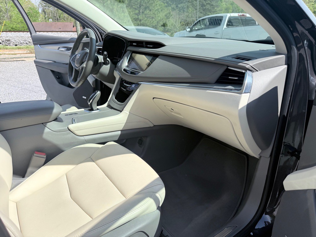 2017 Cadillac XT5 Image 18