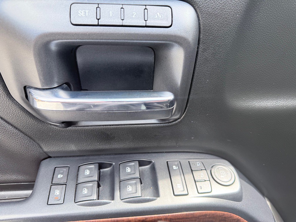 2017 GMC Sierra Image 12