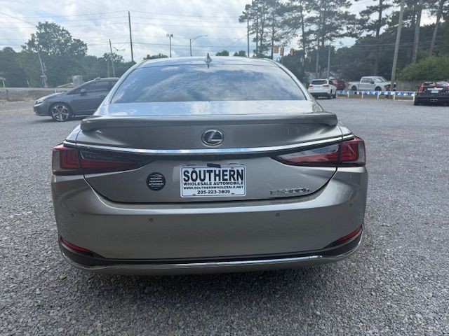 2021 Lexus ES Image 5