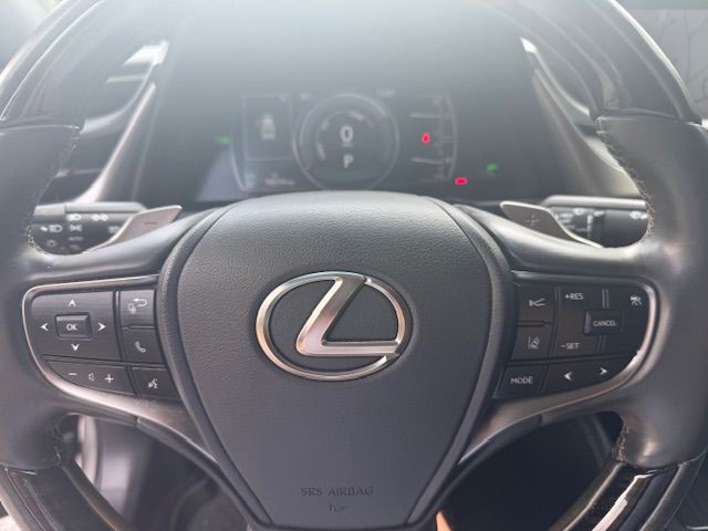 2021 Lexus ES Image 10