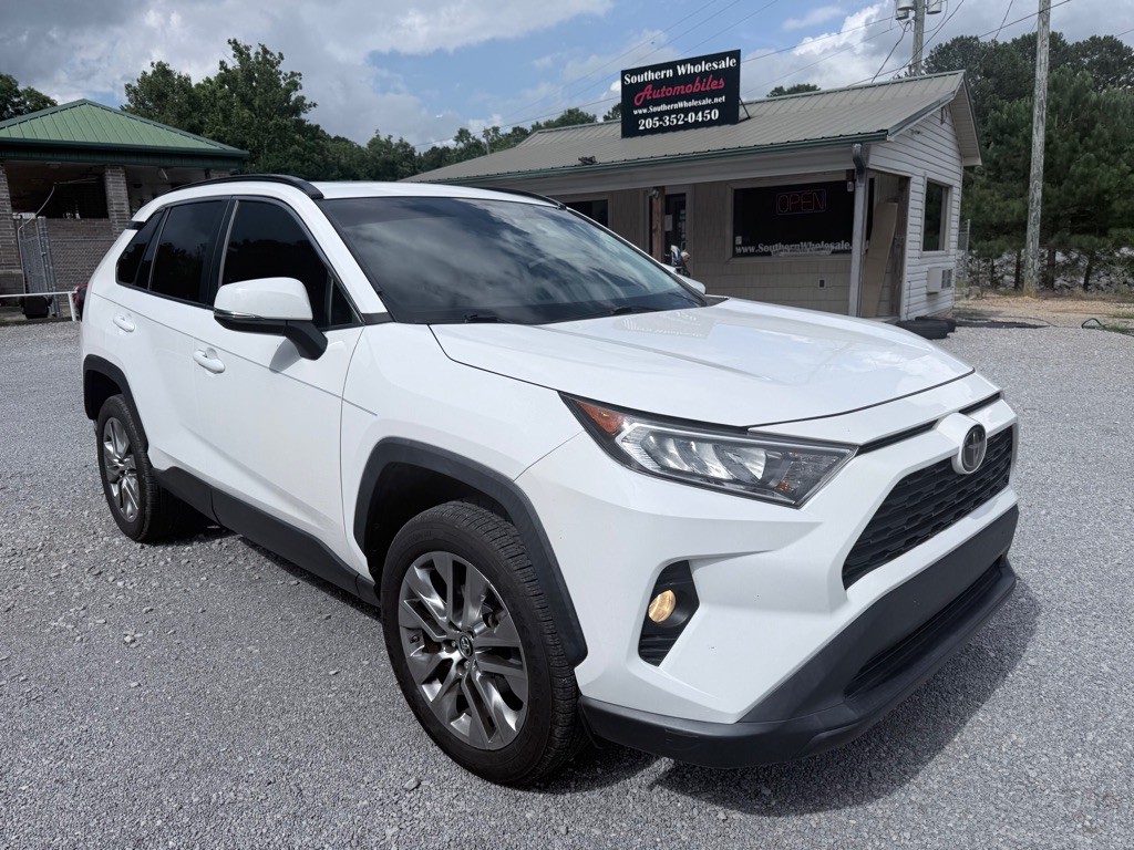 2019 Toyota Rav4 Image 1