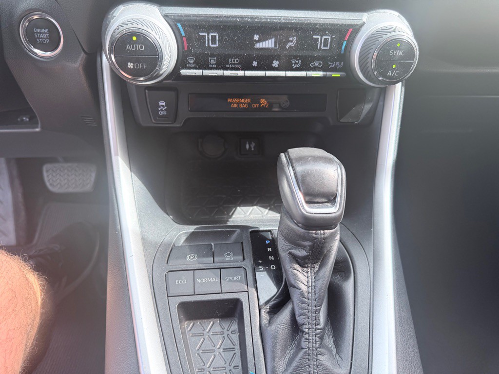 2019 Toyota Rav4 Image 14