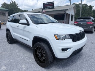 Image for 2021 Jeep Grand Cherokee Laredo ID: 7494206