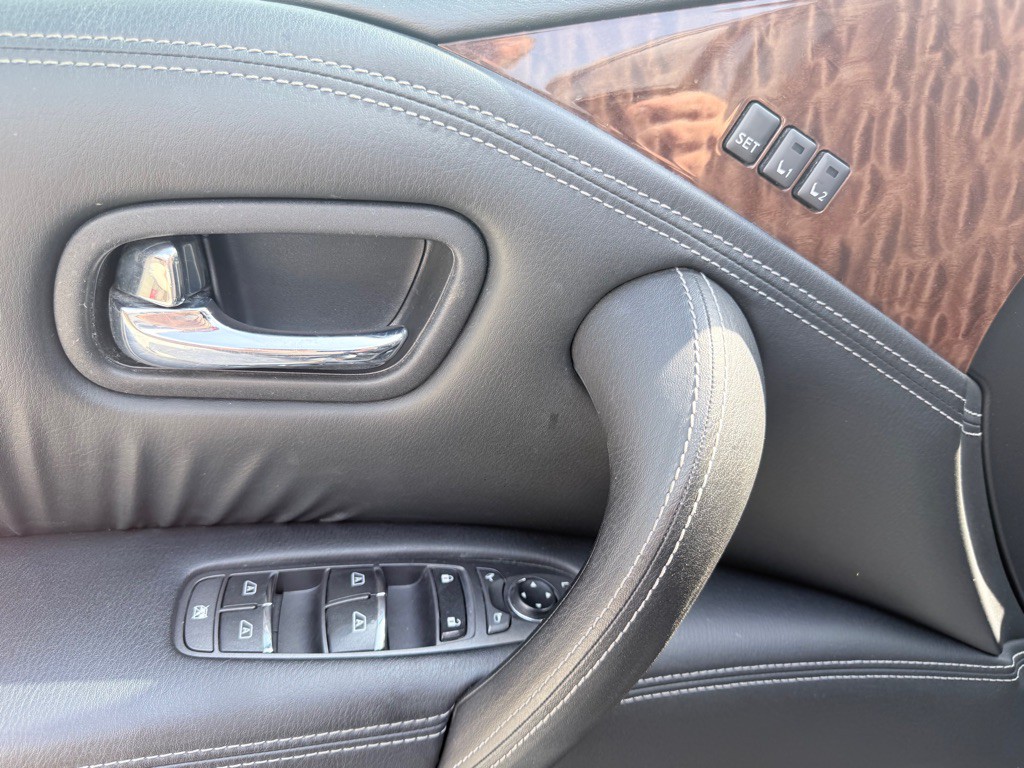 2019 Nissan Armada Image 9