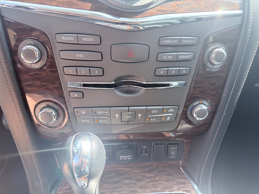 2019 Nissan Armada Image 11