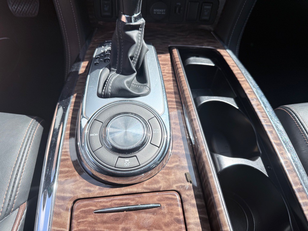 2019 Nissan Armada Image 12