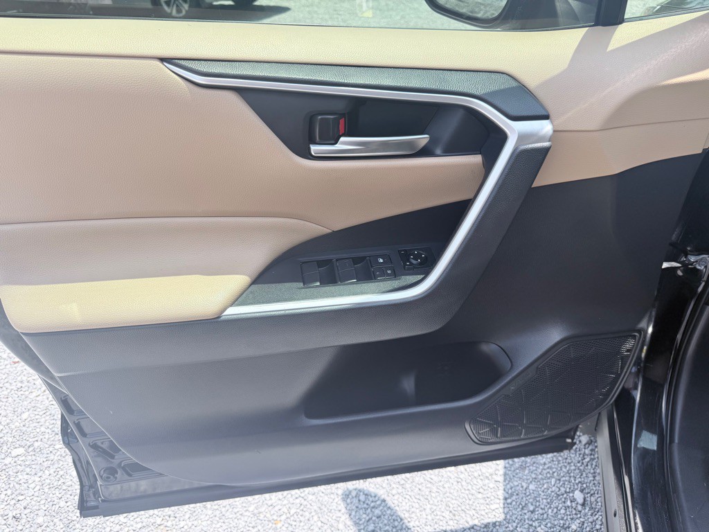2021 Toyota Rav4 Image 11
