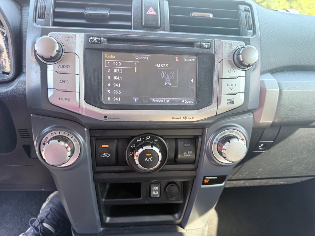 2018 Toyota 4Runner Image 10