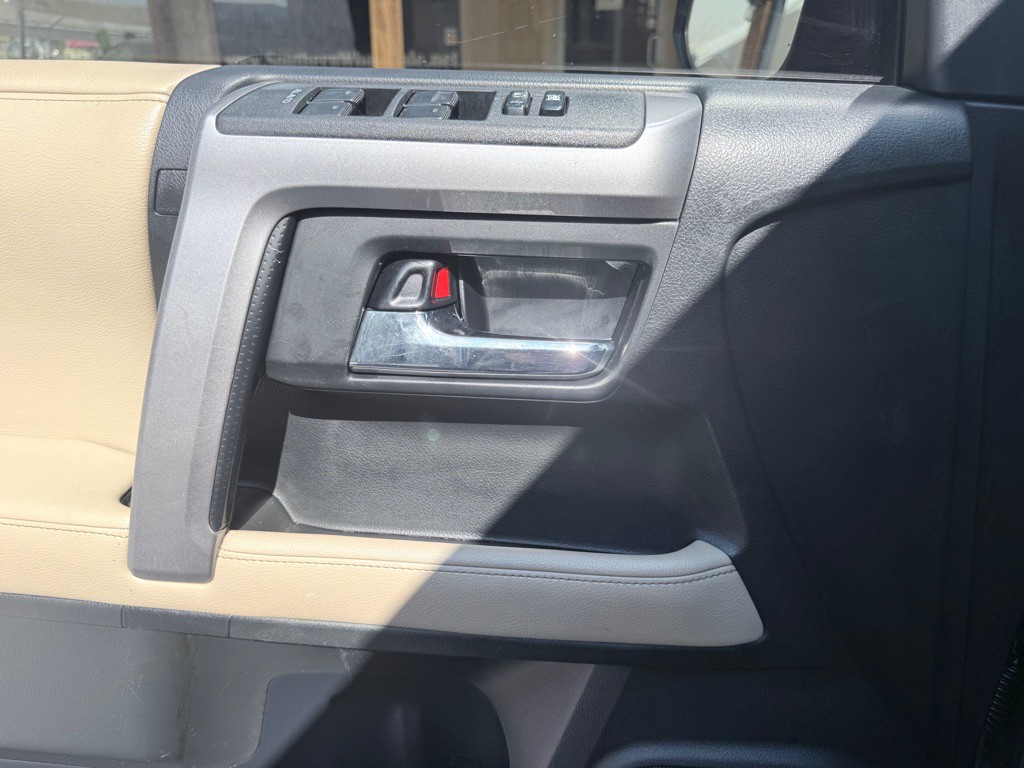 2018 Toyota 4Runner Image 13