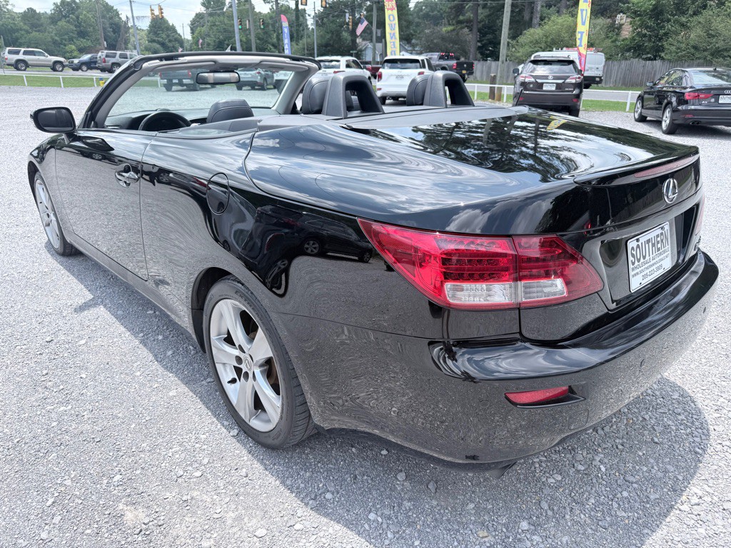 2013 Lexus IS Image 4