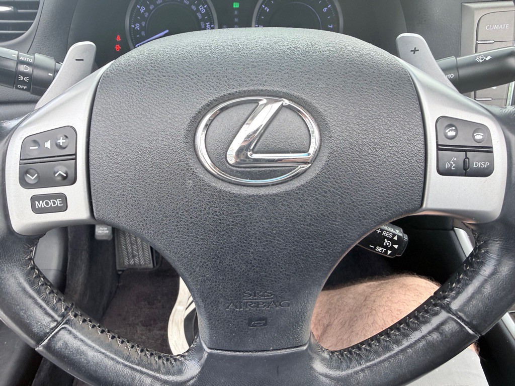2013 Lexus IS Image 12