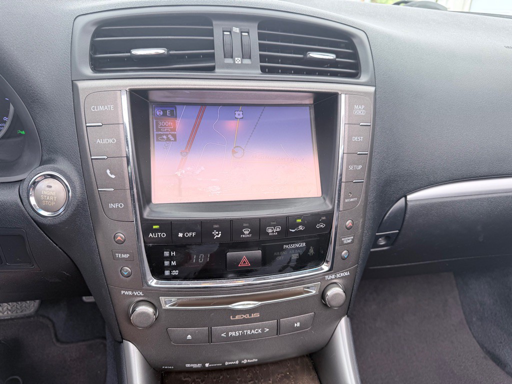 2013 Lexus IS Image 13