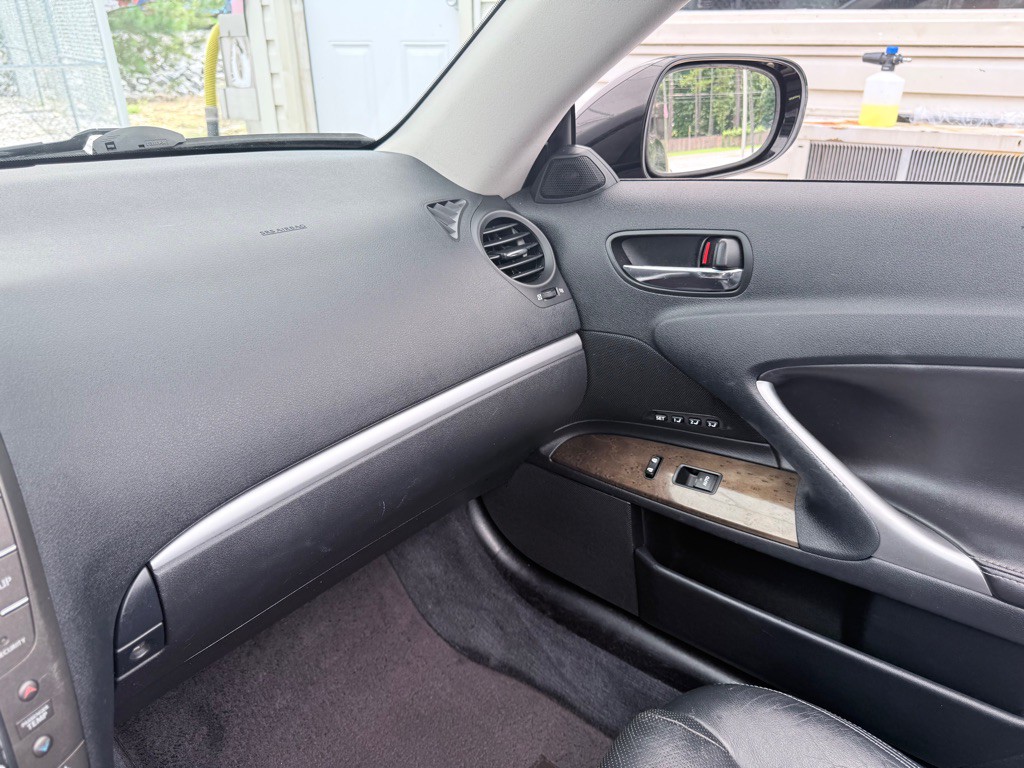 2013 Lexus IS Image 15