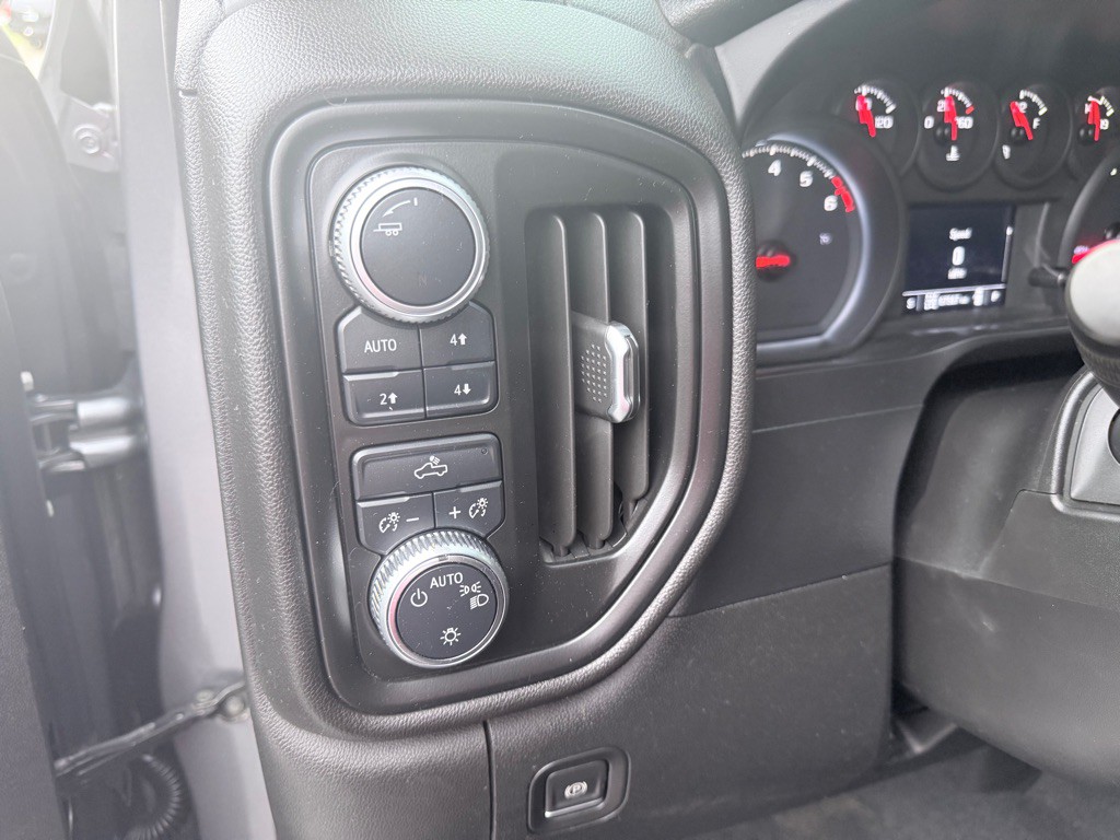 2021 GMC Sierra Image 11