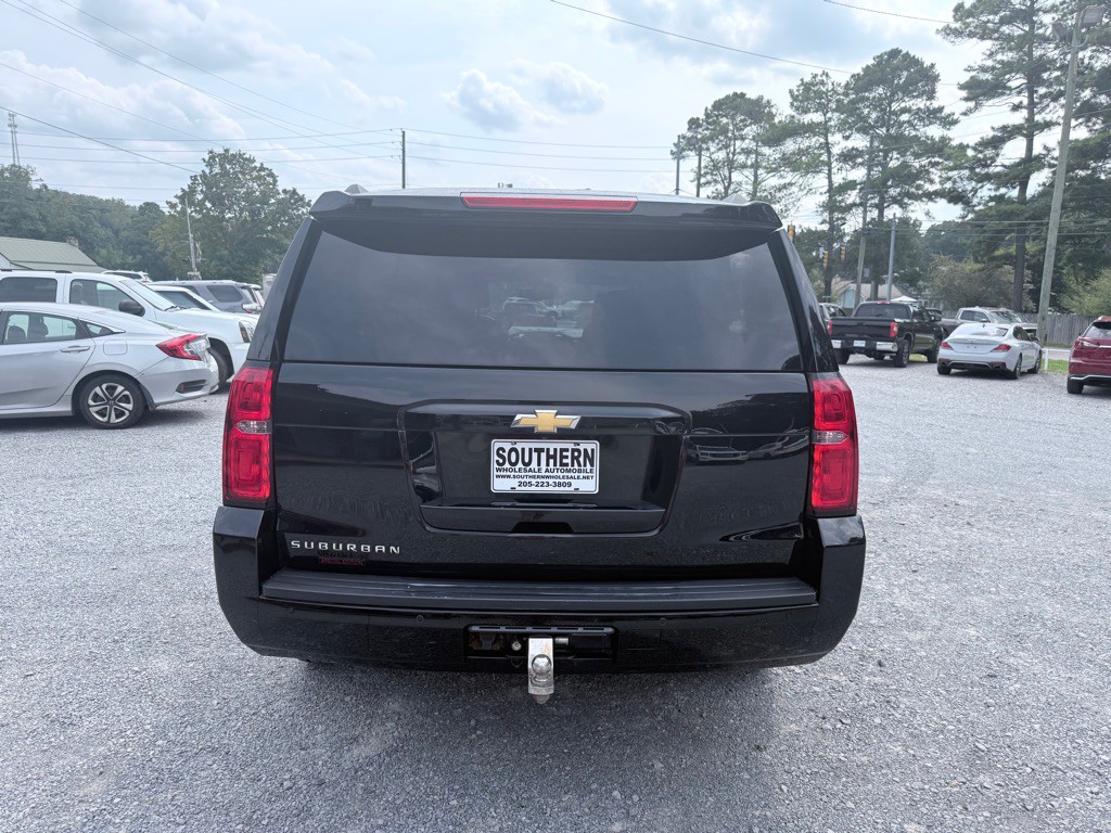 2016 Chevrolet Suburban Image 6