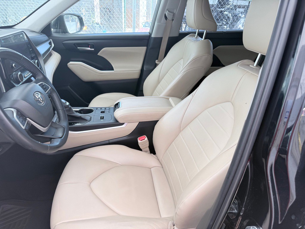 2023 Toyota Highlander Image 18