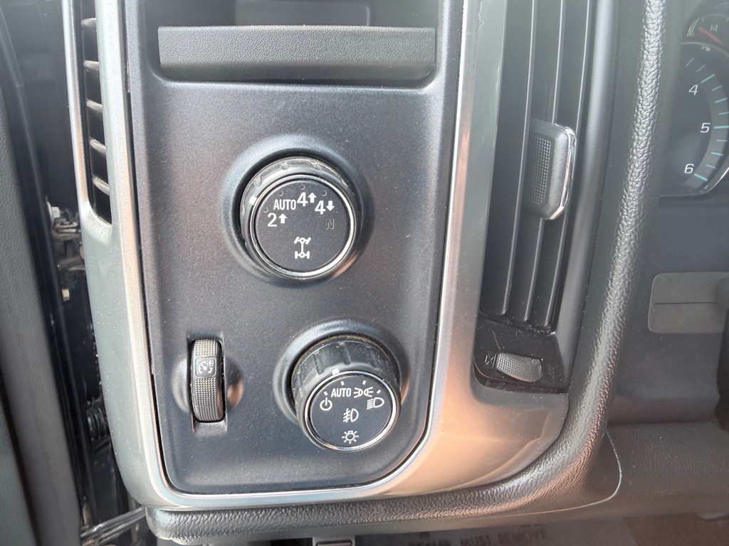 2018 Chevrolet Silverado 1500 Image 11