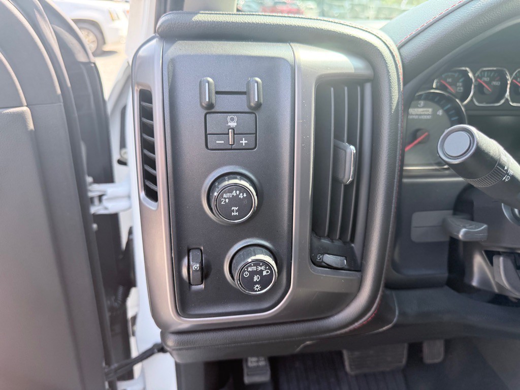 2018 GMC Sierra Image 11
