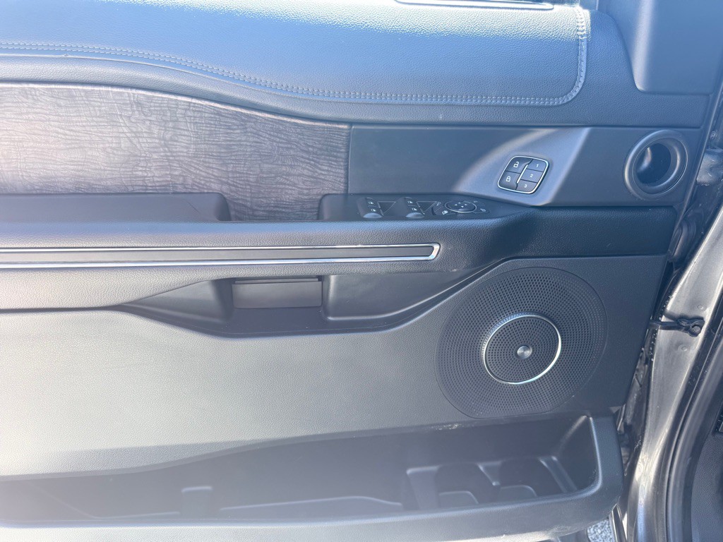 2021 Ford Expedition Image 10