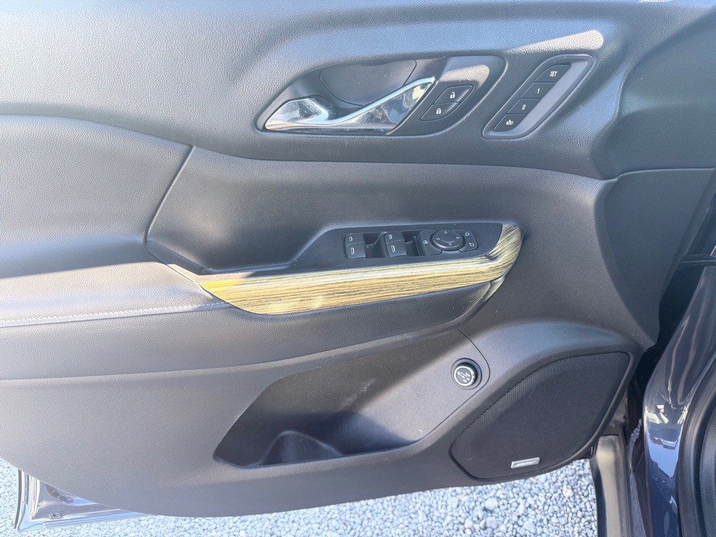2018 GMC Acadia Image 9