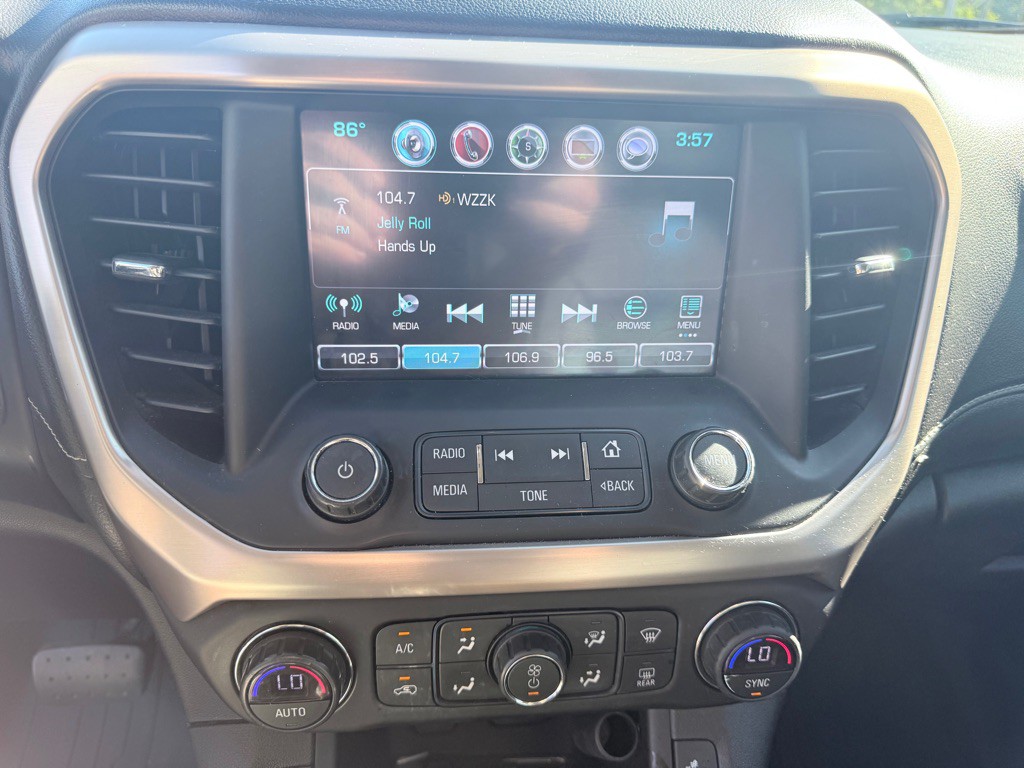 2018 GMC Acadia Image 12