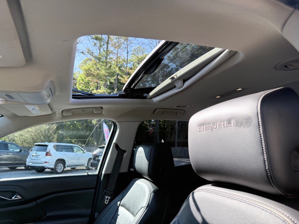 2018 GMC Acadia Image 15