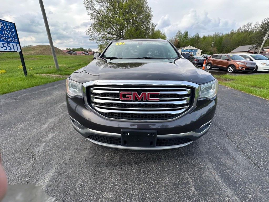 2017 GMC Acadia Image 2