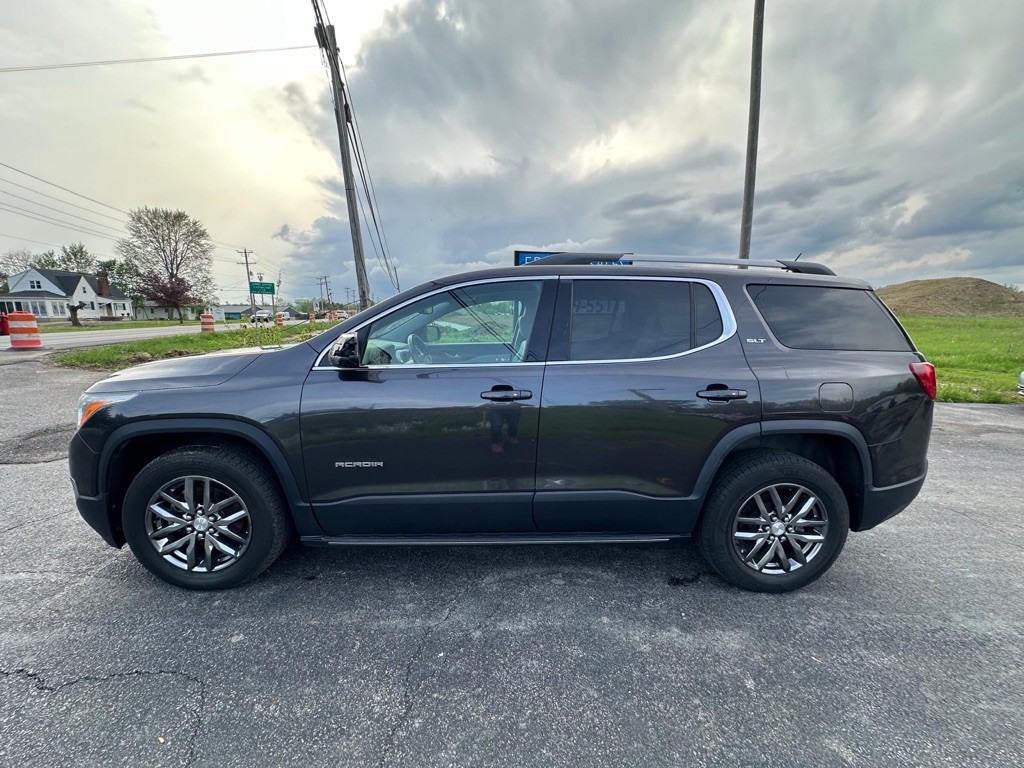 2017 GMC Acadia Image 9